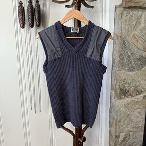LL Bean Vintage Wool Knit Sweater Vest Made In England Size Small-Fitted Medium